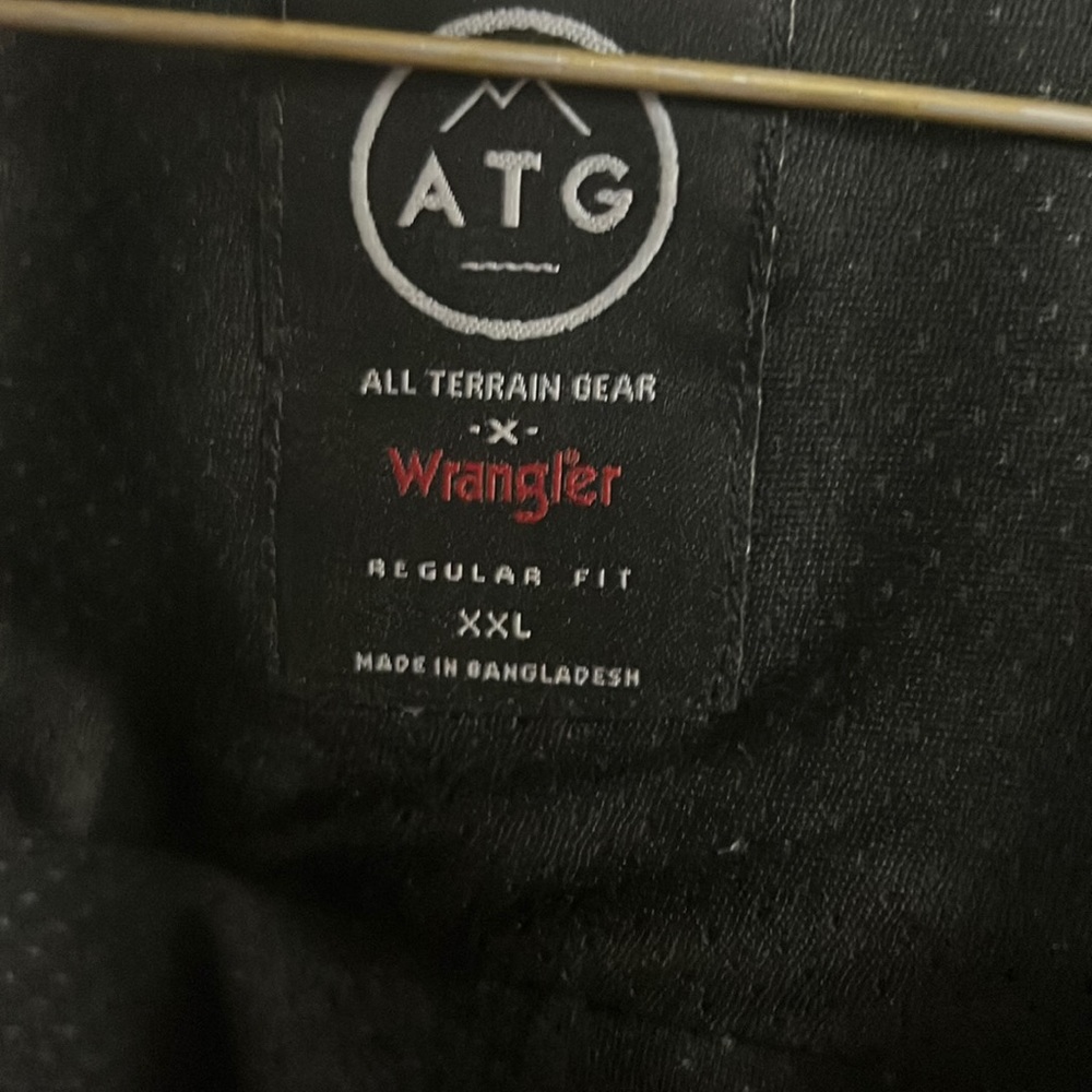 Wrangler ATG LS button down shirt